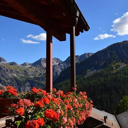 Tschuggenweg 11 阿罗萨