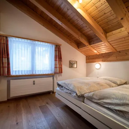 公寓 Tschuggenweg 11 *