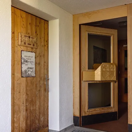 Tschuggenweg 11 * 阿罗萨