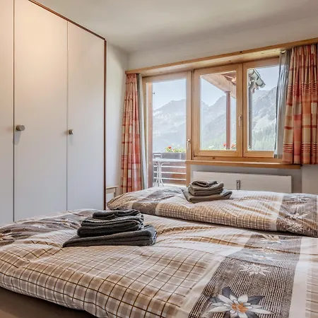 Tschuggenweg 11 شقة